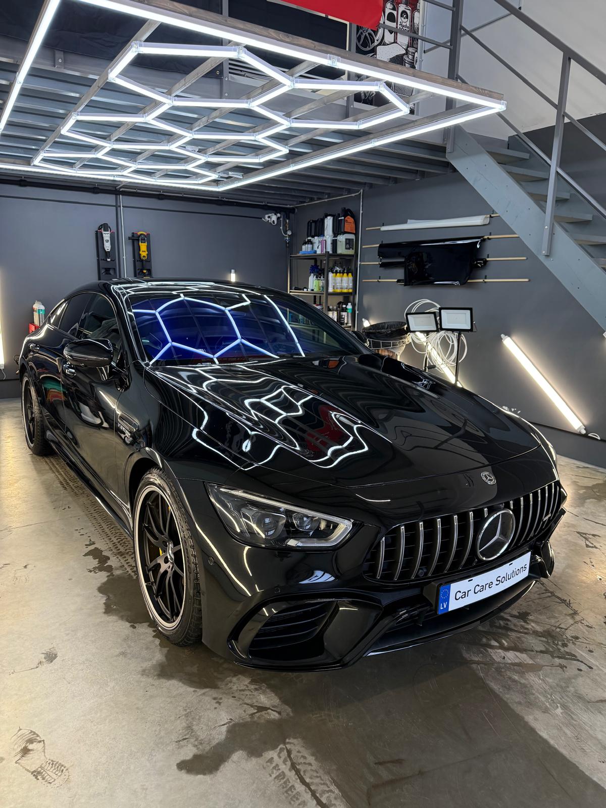 Mercedes AMG GT 63S